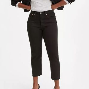 Levi’s Black High Rise Wedgie Straight Cropped | 24